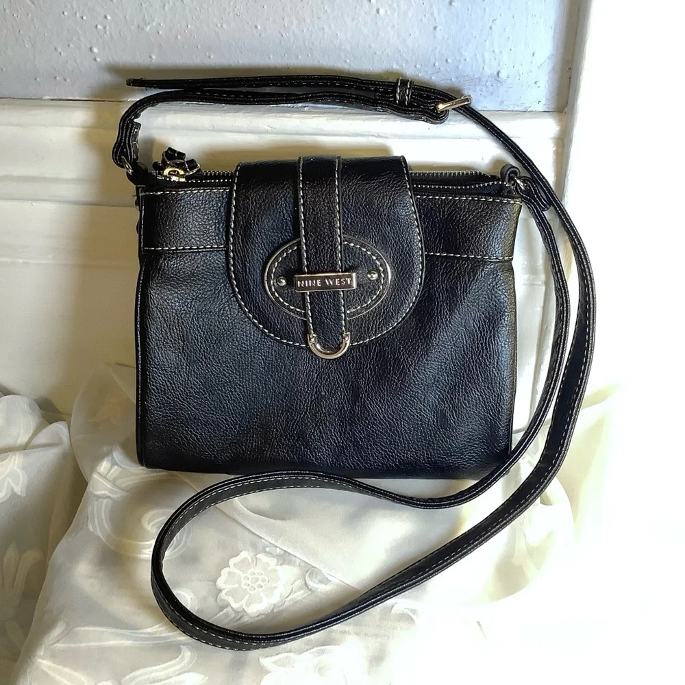 Nine West 3 Compartment Shoulder Bag Black Leopard print lined
